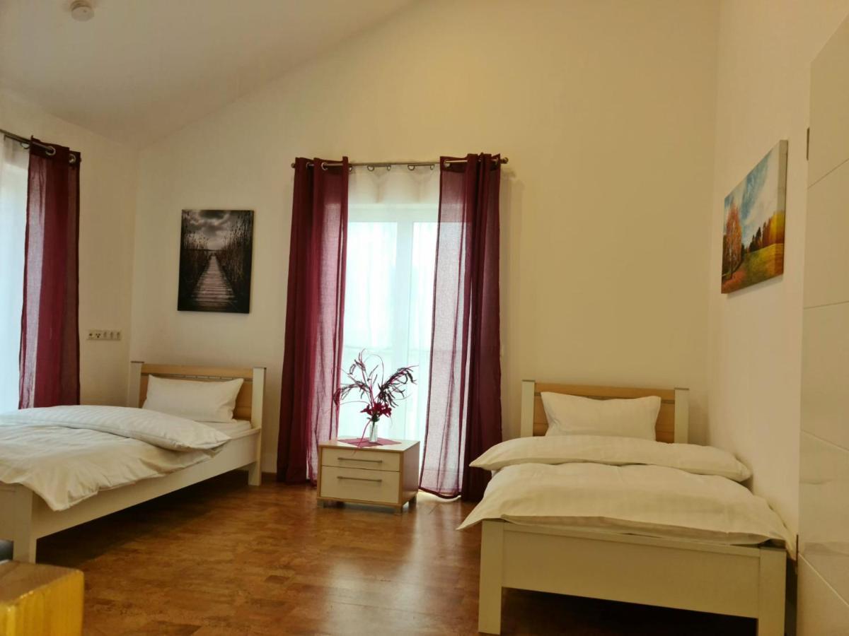 Apartment Gaestehaus Staudenschloss Mickhausen Εξωτερικό φωτογραφία